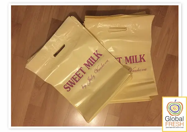 Полиэтиленовый пакет с логотипом магазина Sweet Milk