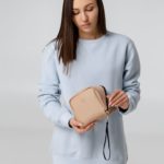 Косметичка Cubo, бежевая с логотипом 9