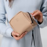 Косметичка Cubo, бежевая с логотипом 11